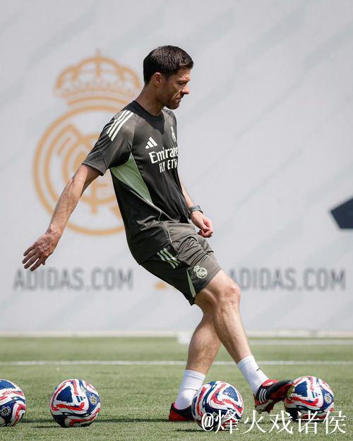 马卡:皇社准备任命马塔拉佐为新主帅,已达口头协议即将官宣 马卡:皇社准备任命马塔拉佐为新主帅,已达口头协议即将官宣