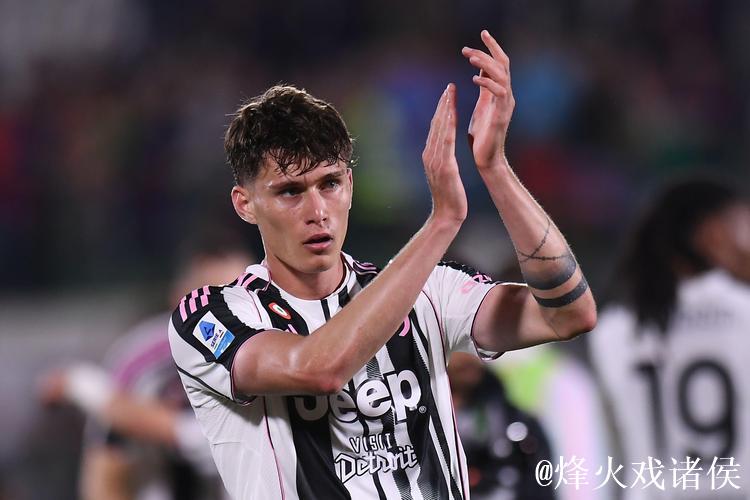 斯基拉:热那亚梦想签下佩林,但尤文尚未开启转会的大门 斯基拉:热那亚梦想签下佩林,但尤文尚未开启转会的大门