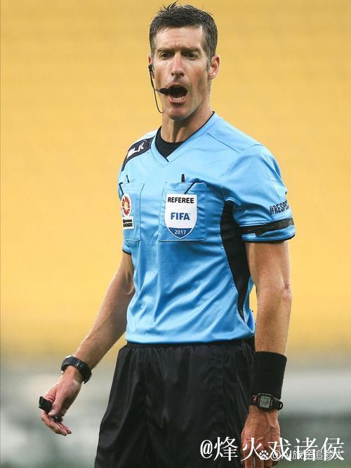 西媒:借助司法系统加FIFA力量,老弗爷发誓将巴萨裁判门追查到底 西媒:借助司法系统加FIFA力量,老弗爷发誓将巴萨裁判门追查到底